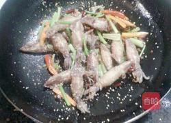 干煸子鱼的做法图解9