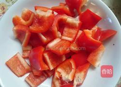 甜椒肉片的做法图解2