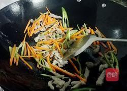 木耳炒瘦肉的做法图解5