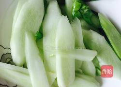 芥兰炒肉的做法图解2