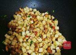 香辣爽口藕丁炒肉的做法图解9