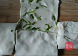 千层葱油饼配薯条的做法图解4