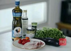 香煎猪排佐缤纷蔬菜沙拉的做法图解1