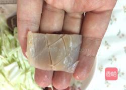 鱿鱼排骨汤面的做法图解3