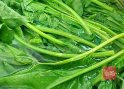 菠菜陈醋花生米的做法图解2