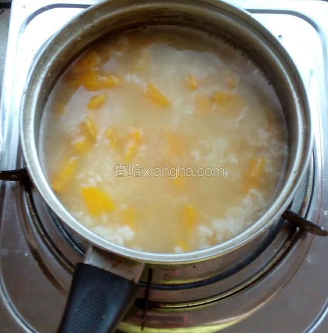 然后转小火煮20分钟，焖5分钟