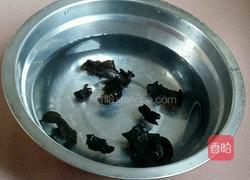芹菜黑木耳腐竹肉片的做法图解2