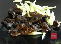 芹菜黑木耳腐竹肉片的做法图解9