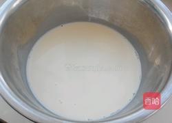 黄桃果肉夹心蛋挞的做法图解3