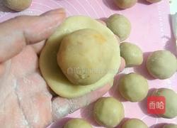 白莲蓉蛋黄广式月饼的做法图解9