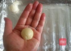 蛋白椰丝球的做法图解5