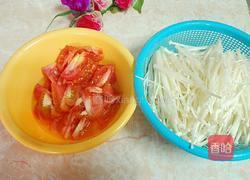 番茄金针菇汤的做法图解2