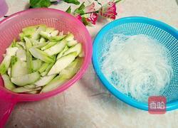 丝瓜粉丝汤的做法图解2