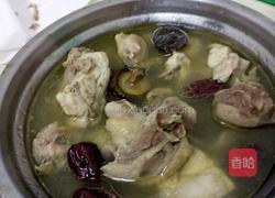 香菇煲鸡汤的做法图解3