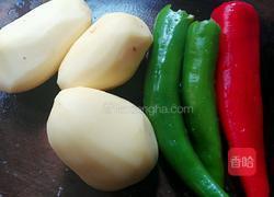 辣椒炒土豆丝的做法图解1