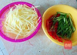 辣椒炒土豆丝的做法图解2