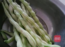 炒豆角丝的做法图解1