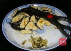 干煸蚕蛹的做法图解2