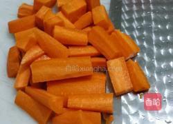 香菇萝卜排骨汤的做法图解2