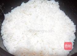 叉烧包菜炒饭的做法图解3