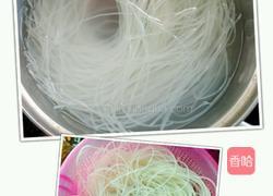 黄豆芽炒条的做法图解1