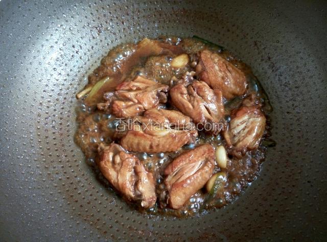 大火收汁,此时放入盐(盐不可放早,出锅前放入即可)