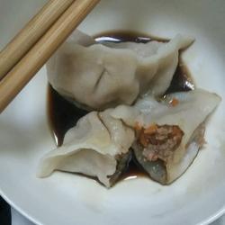 黑面羊肉饺子的做法[图]