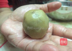 豆沙蛋黄广式月饼的做法图解10