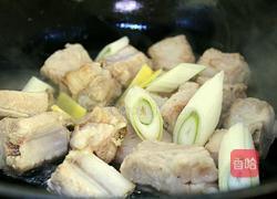 莲藕炖排骨的做法图解6