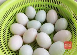 快速制作咸鸭蛋的做法图解2