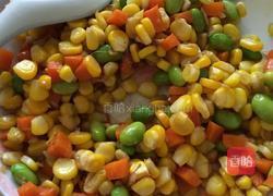 胡萝卜炒玉米的做法图解3