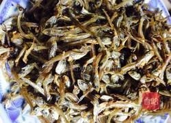 辣炒小鱼干的做法图解4