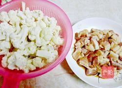 五花肉炒花菜的做法图解1