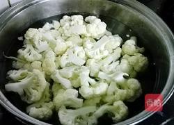 五花肉炒花菜的做法图解2