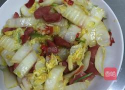 娃娃菜炒肉肠的做法图解3