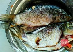 什锦红烧鲫鱼的做法图解3