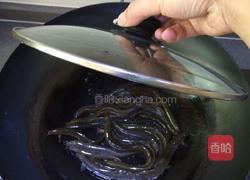 泥鳅焖豆腐的做法图解4