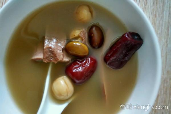 黑豆枣莲炖猪心