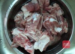 糖醋排骨的做法图解1