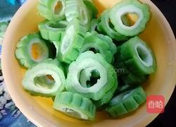 酿苦瓜的做法图解1