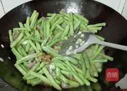 豆角炒鸡胗的做法图解7