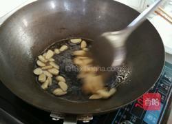 蒜炒菌子的做法图解3