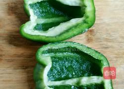 甜椒炒肉的做法图解1