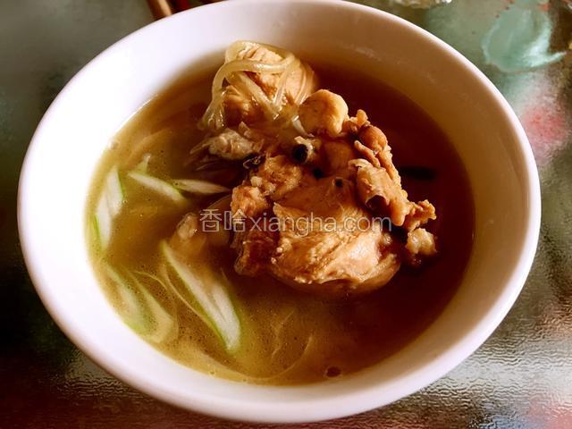 平菇土鸡汤煲