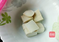 袖珍菇白豆腐汤的做法图解3