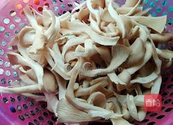 袖珍菇白豆腐汤的做法图解4