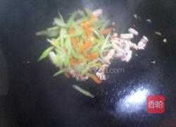鱿鱼炒香芹的做法图解8