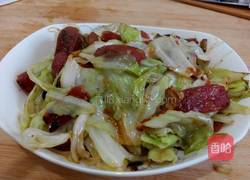 包菜炒辣肠的做法图解6