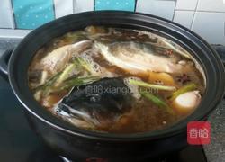 炖鱼头泡饼的做法图解5