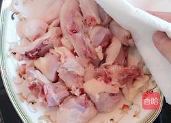 姜葱鸡的做法图解1